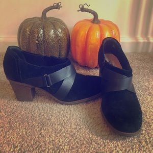 🔴SALE🔴 Clarks Very comfortable booties